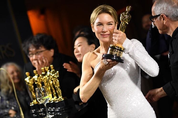 Premios Oscar cambiarán de fecha por el coronavirus