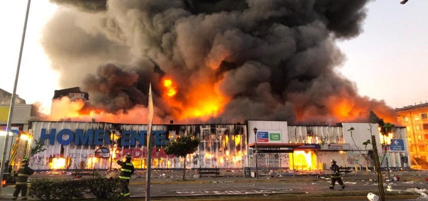 Construirían edificio de 25 pisos en las ruinas del Sodimac de Los Carrera en Concepción