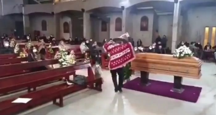 La emocionante despedida de dos campeones de cueca que terminó en sumario