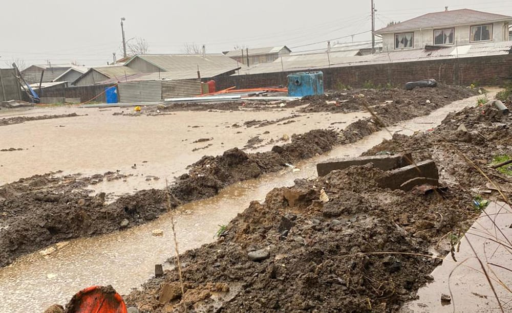 Sistema Frontal en el Biobío causa inundaciones, cortes de luz y voladura de techos en varias comunas