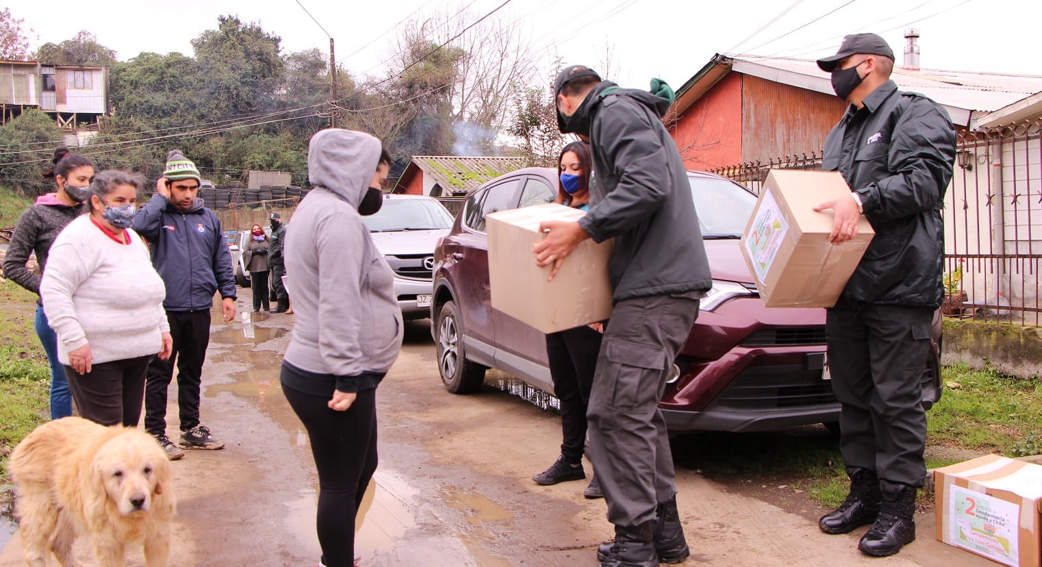 Mano generosa: Donan 1.300 kilos de alimentos a campamentos del Gran Concepción