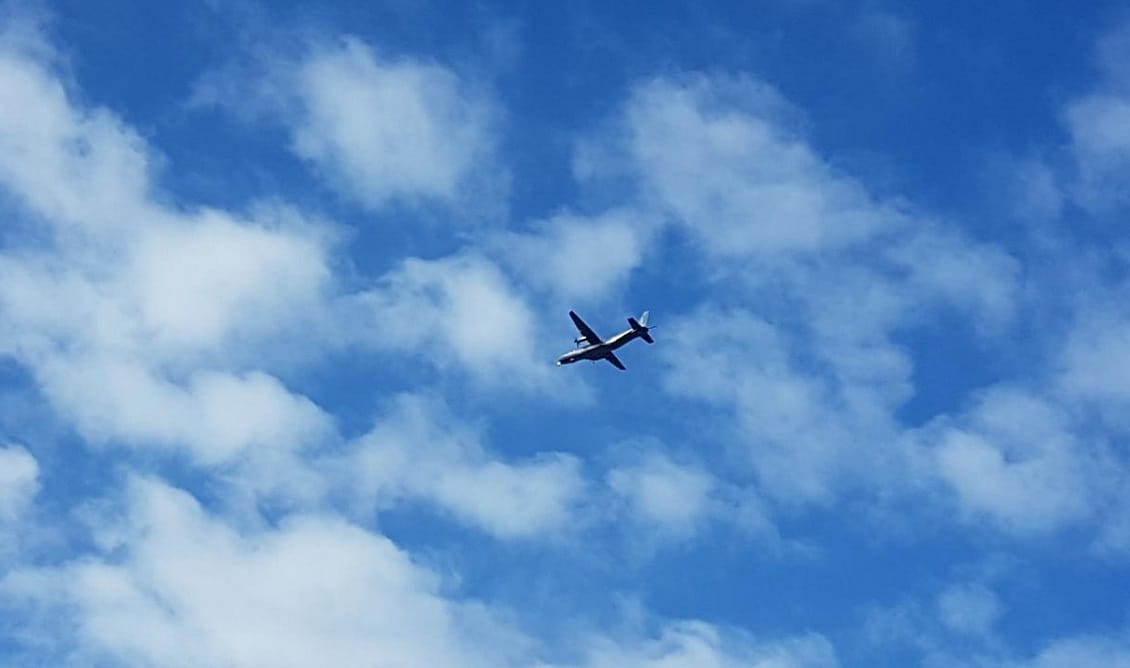 Alcalde de Tirúa manifestó inquietud por avión militar que vuela a baja altura y a toda hora en su zona