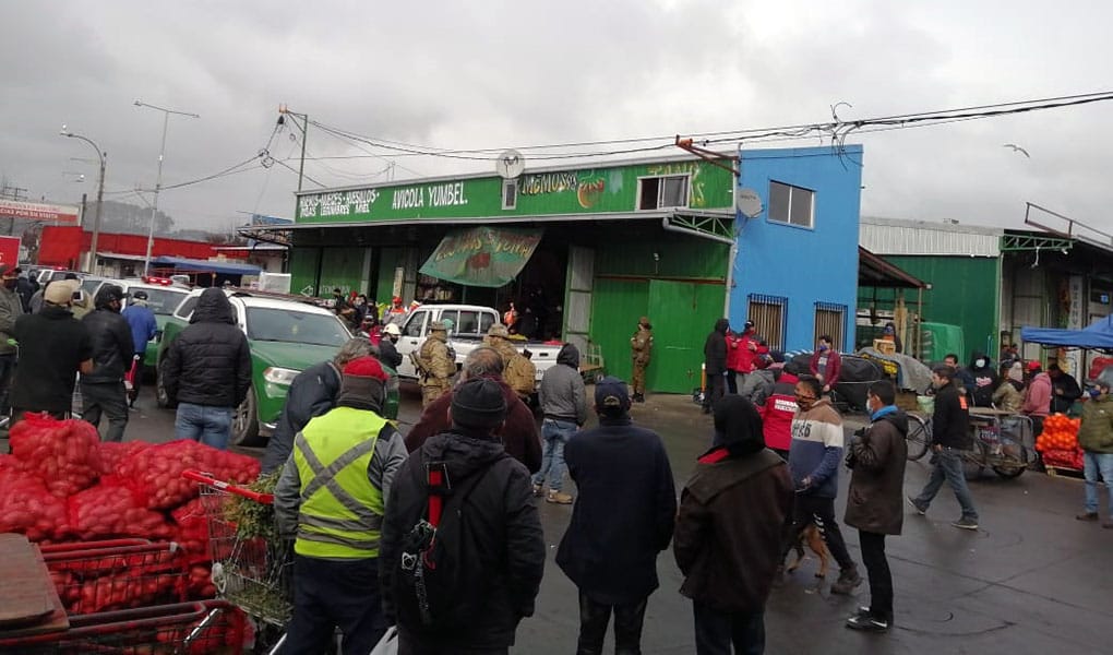 Descubren restaurante funcionando al interior de la Vega Monumental de Concepción