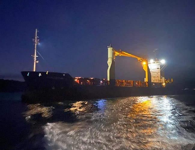 El drama de 15 tripulantes de buque que no puede salir hace 1 año de Talcahuano: Hay falta de alimentos