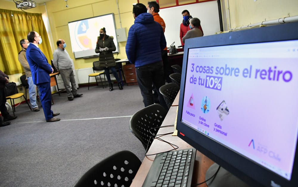 Municipios de Hualpén y Talcahuano ayudarán a vecinos a solicitar retiro del 10%
