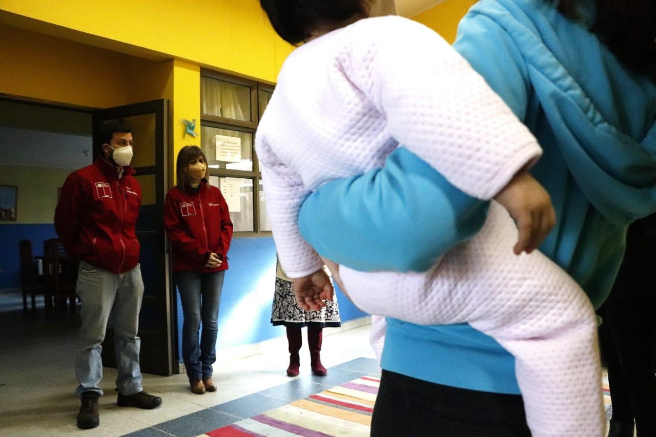 Entregan importante apoyo a mamás en casas de acogidas en la Región del Biobío
