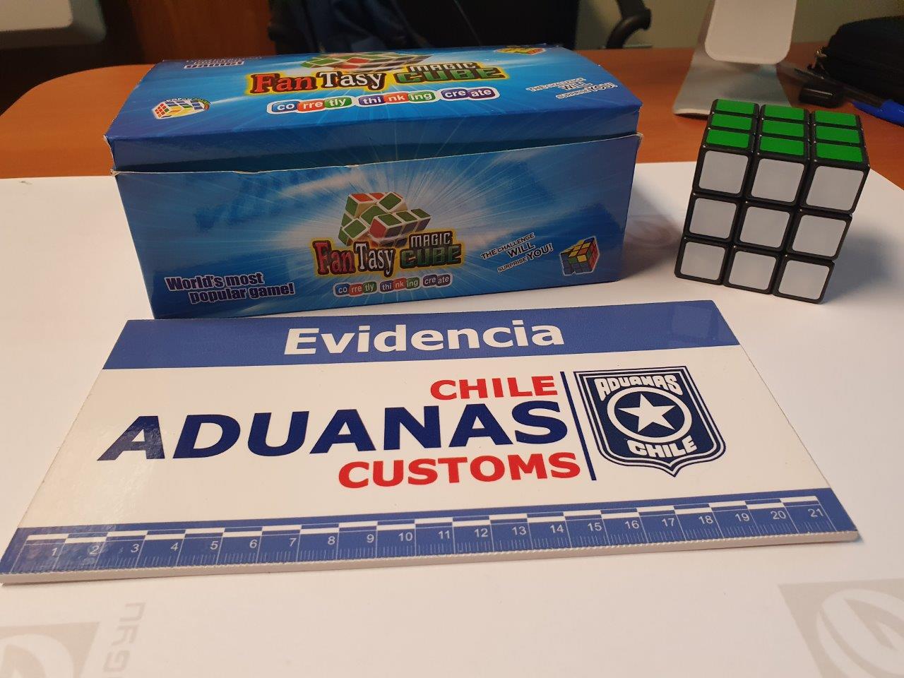 Decomisan más de 1.000 cubos rubik falsificados desde el Puerto de Lirquén