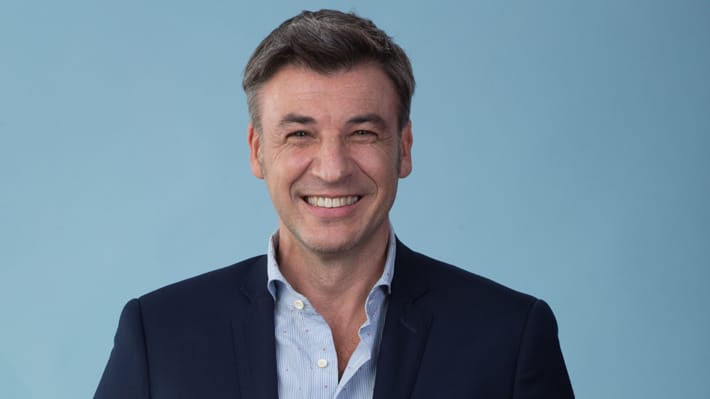 Chef Yann Yvin sufrió asalto: sujetos lo golpearon en el rostro y robaron su automóvil
