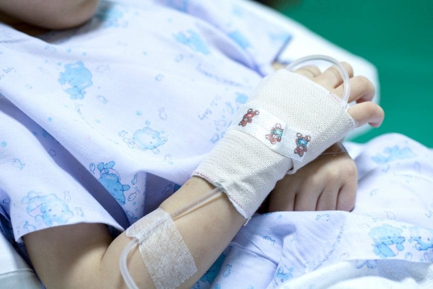 Médico explica extraño virus hepático infantil que afecta al mundo: Conoce los síntomas
