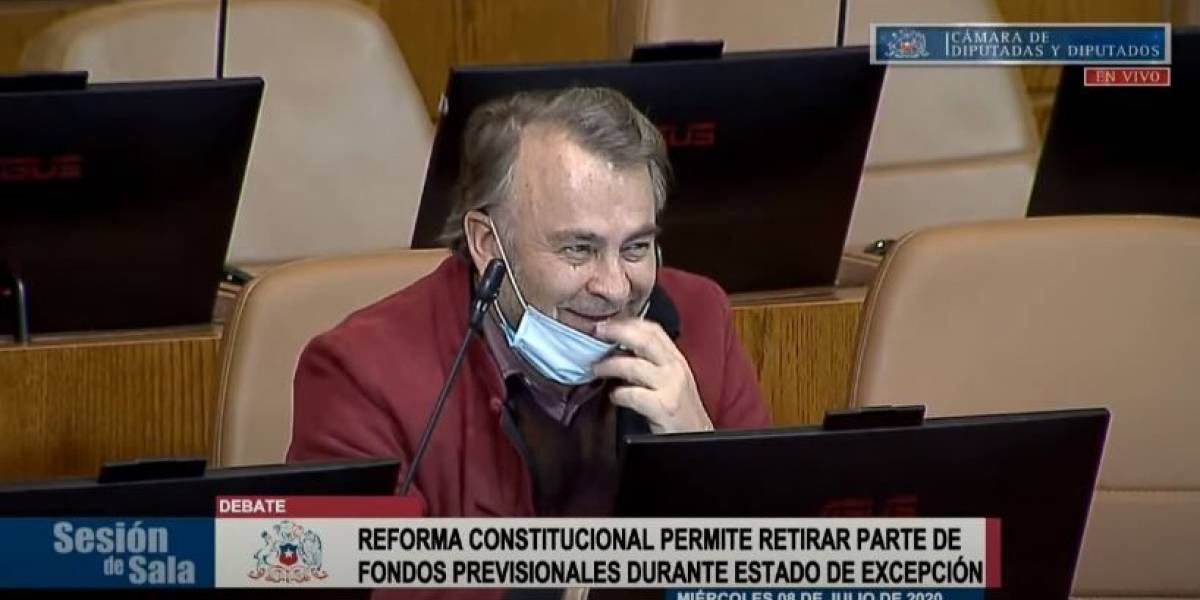 En pleno debate por retiro de fondos: Pepe Auth pidió la palabra sólo para hacer una broma