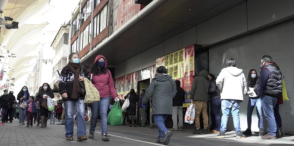 Siete personas fallecidas y 299 contagios nuevos de Covid-19 sumó la Región del Biobío en las últimas horas