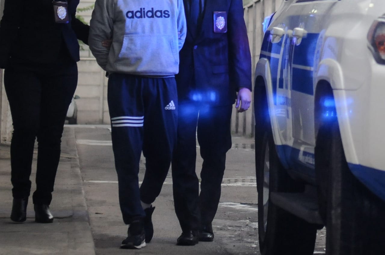 Adolescente atacó a su padre con martillo para defender a su mamá
