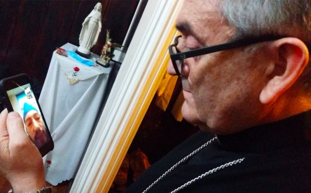Obispo de Temuco sostuvo reunión con el machi Celestino Córdova
