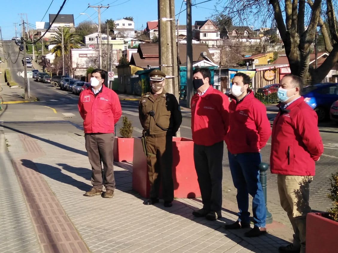 Intendente del Biobío sacó a todos los seremis a fiscalizar a la calle, pero faltan algunos que no aparecen en ninguna foto