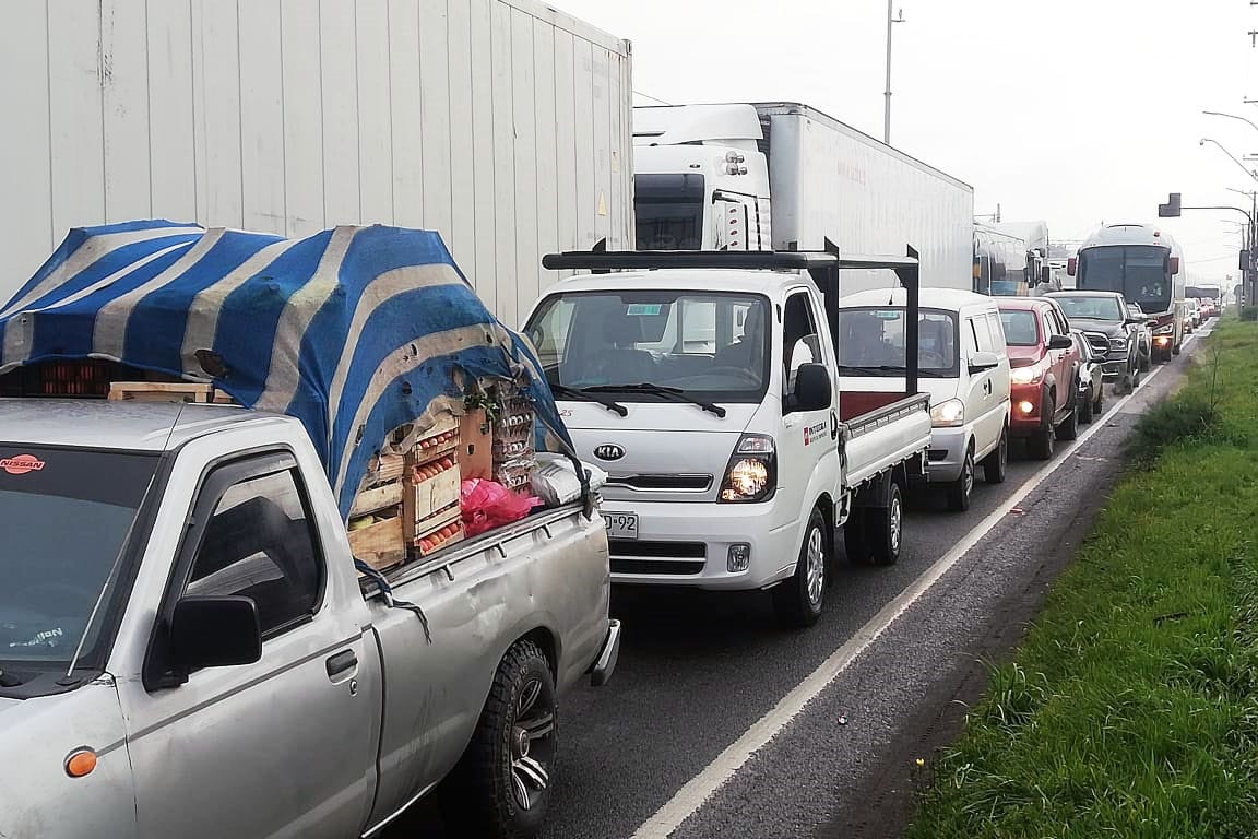 Espera de hasta 4 horas: molestia por extensos tacos en cordón San Pedro de la Paz – Coronel