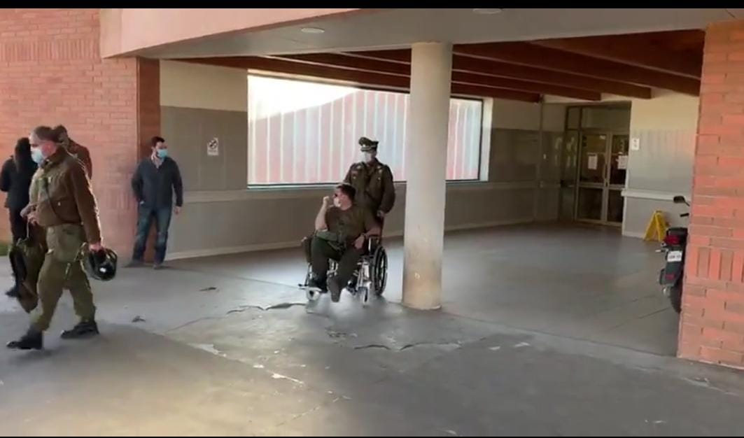 Dos carabineros terminaron lesionados tras ataque a comitiva policial en la Prov. de Arauco