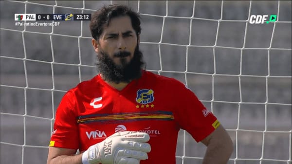 Johnny Herrera por suspensión de partido de Colo Colo: “No hay que aprovecharse de vacíos legales”