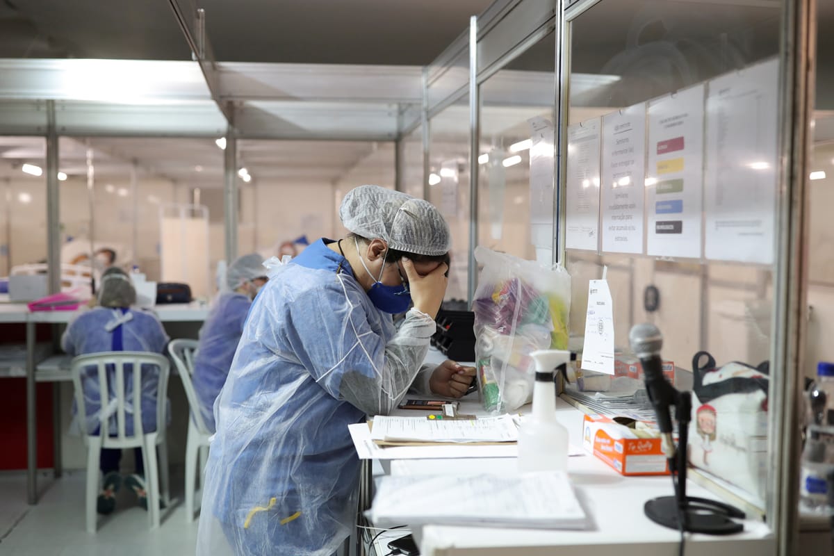 Acusan que 216 trabajadores de la salud de Concepción no pasarán a planta por “error” en el procedimiento