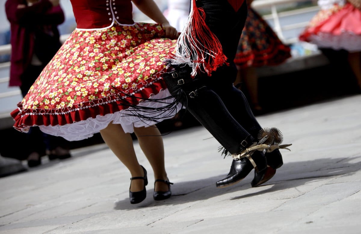 Colegio Médico de Concepción ante permisos para Fiestas Patrias: “este virus va a matar igual”