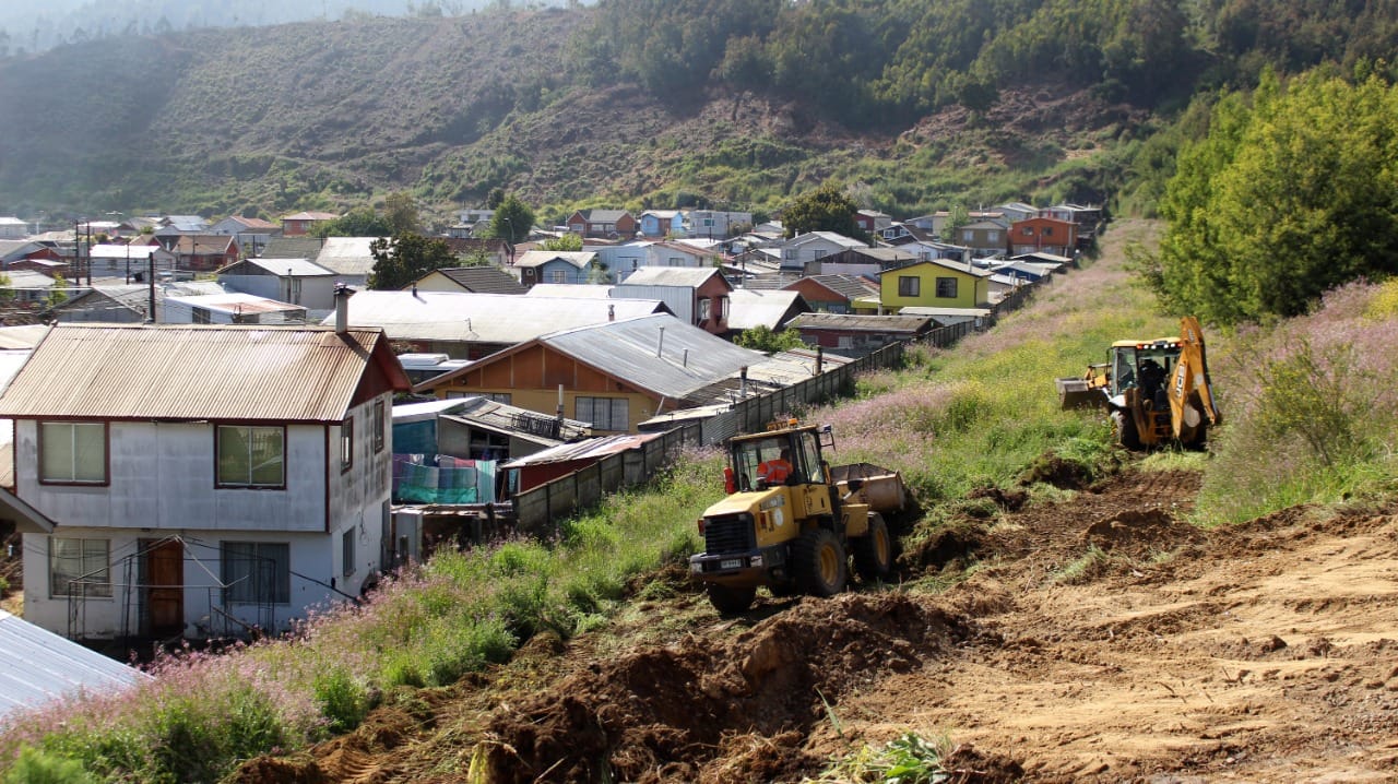 Construirán 2.500 kilómetros de cortafuegos para prevenir incendios forestales en Biobío