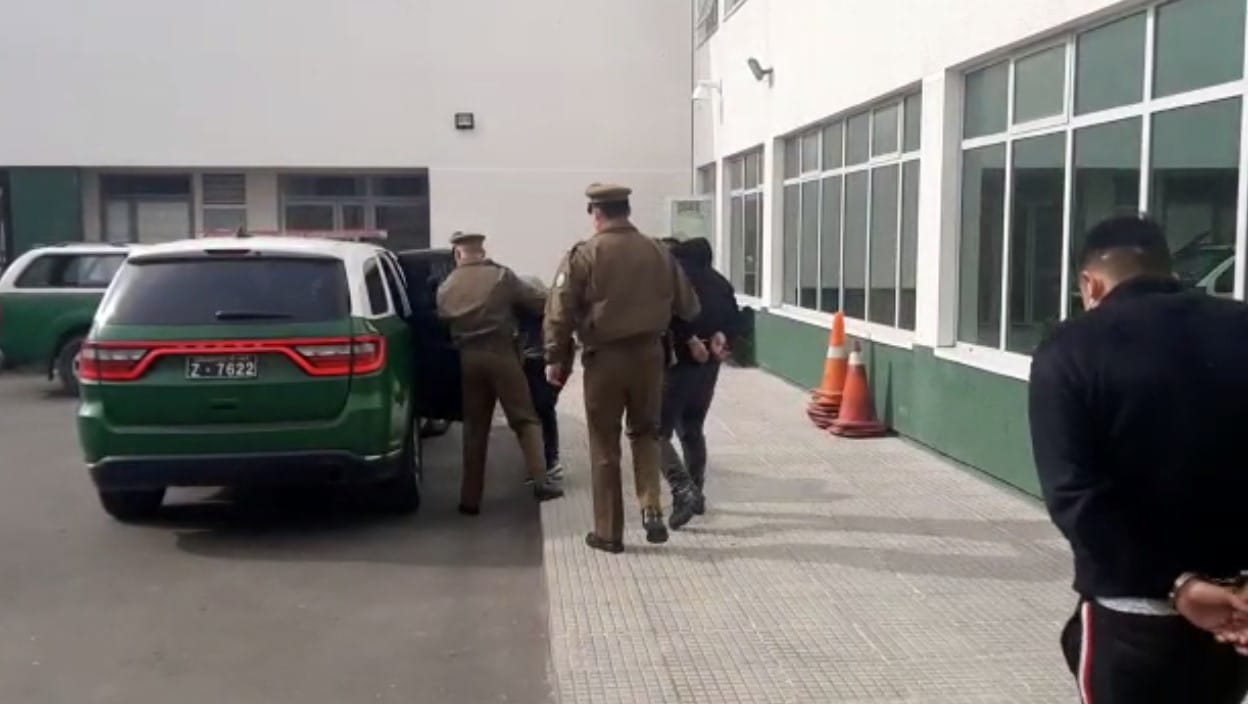 Formalizan a cinco sujetos que se dedicaban a robar locales de Avenida Paicaví en Concepción