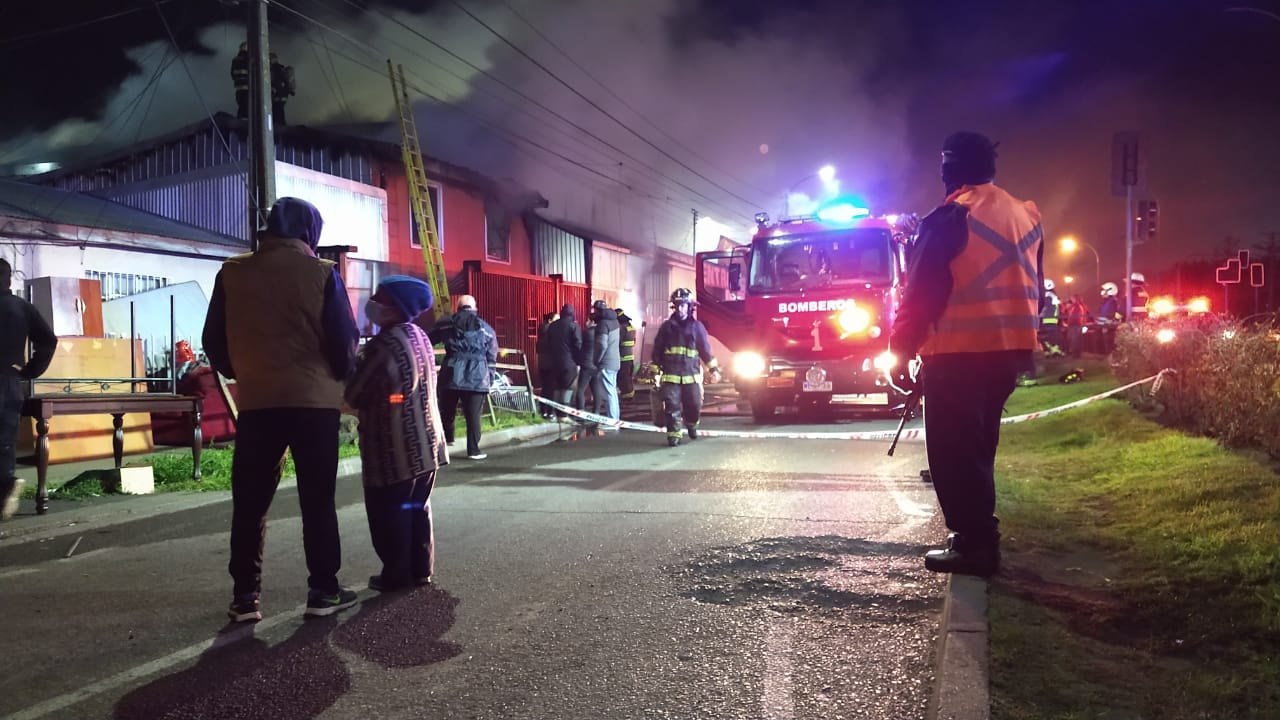 Violento incendio se registró en Hualpén