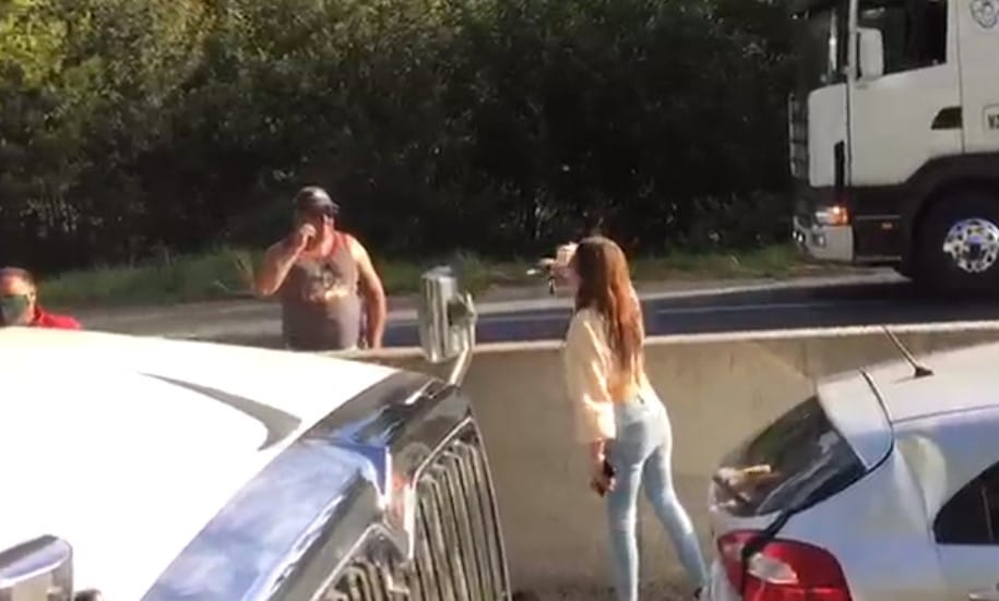 Camioneros hacen “encerrona” a mujer en estado de ebriedad en Concepción: viajaba con dos niños