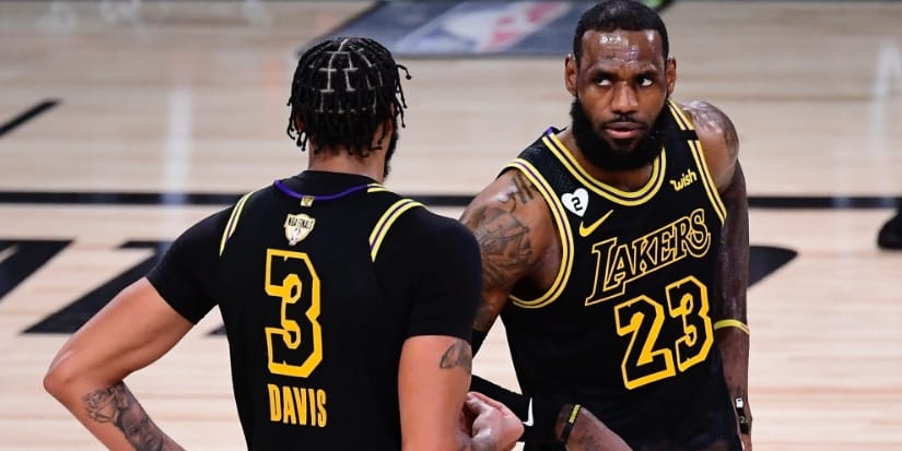 Los Angeles Lakers derrotó a Miami Heat y toman ventaja en la serie final de la NBA