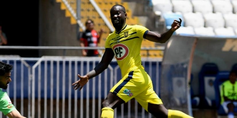 Con gol de Cecilio Waterman la UdeC derrota a la Universidad de Chile en el estadio Ester Roa