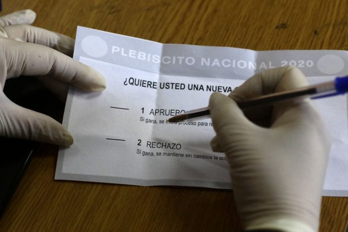Las opciones “Apruebo” y “Convención Constituyente” ganan en Tokio por amplia mayoría