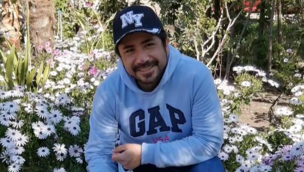 Arrestan a sujeto de 25 años como presunto autor de crimen de peluquero hallado amarrado en su vivienda