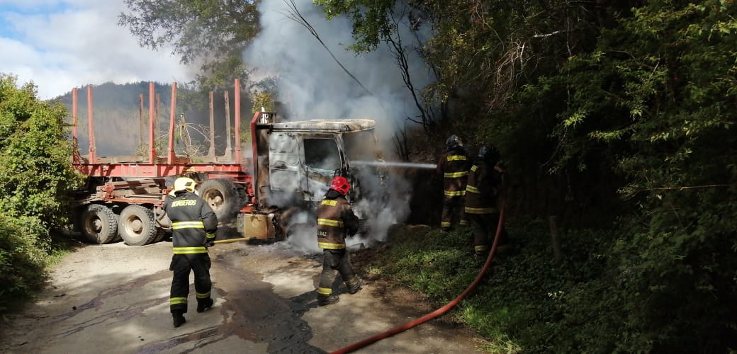 Nuevo ataque incendiario afecta a faena forestal en Contulmo