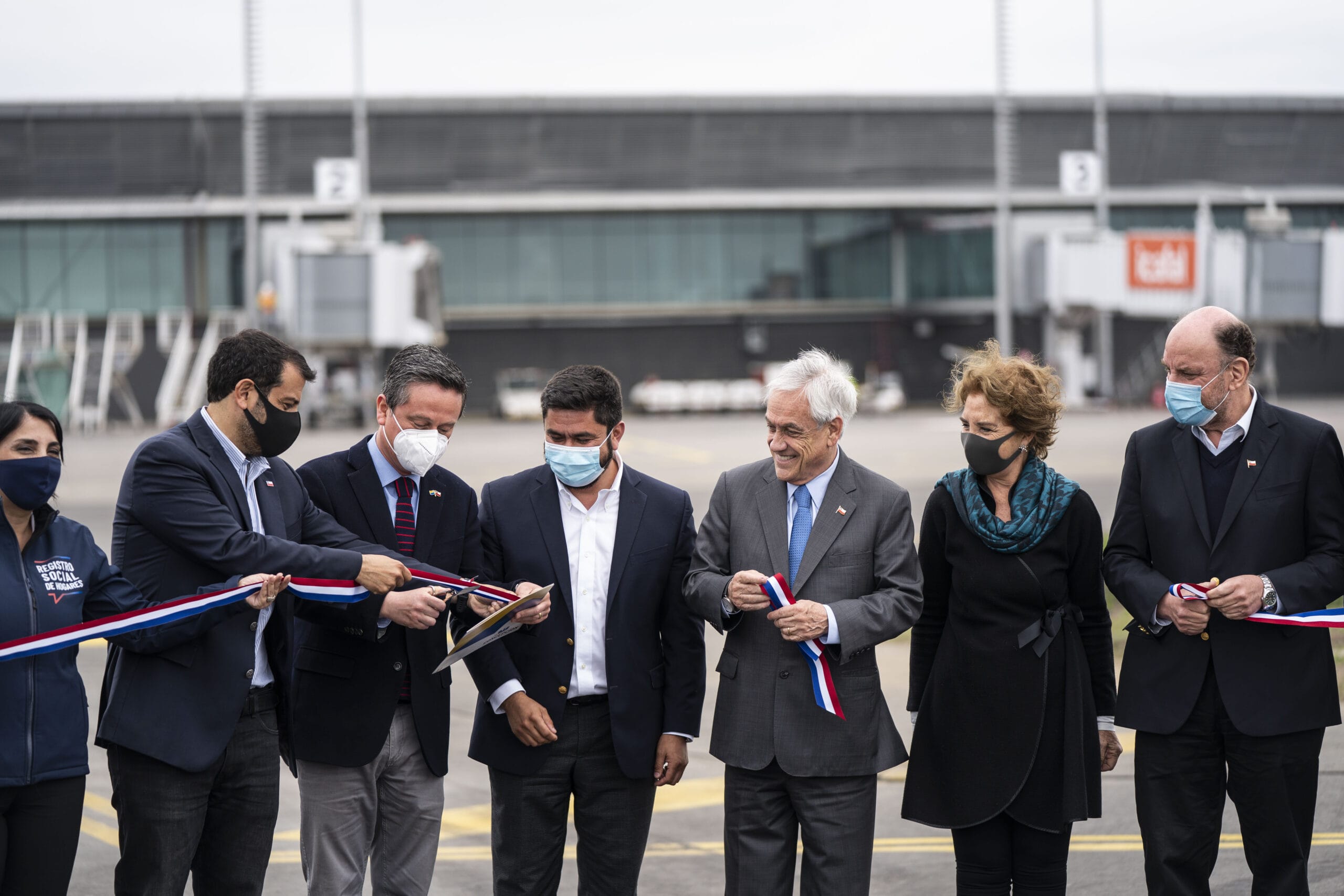 Ampliación del Aeropuerto Carriel Sur permitirá recibir 2 millones de pasajeros