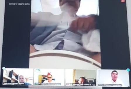 Core de Ñuble sesionó sentado en la taza del baño