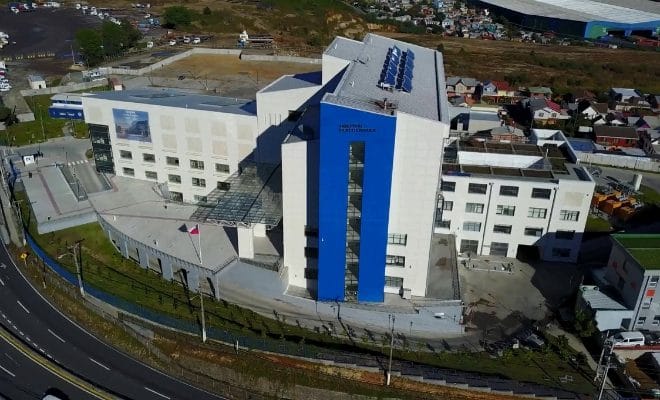 Menor del hogar Macera agrede a funcionarios de salud: Dos carabineros también resultan lesionados