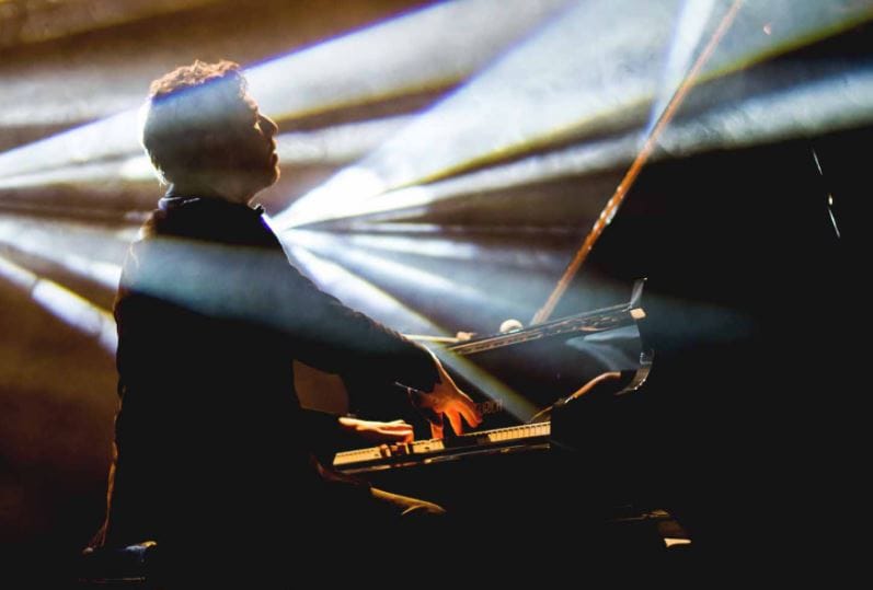“Pianista del balcón” ofrecerá concierto desde azotea más alta de Concepción