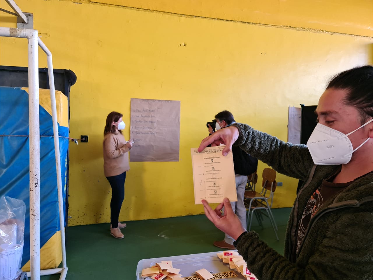 Primarias 2020: Comenzó cierre de mesas y conteo de votos en el Biobío