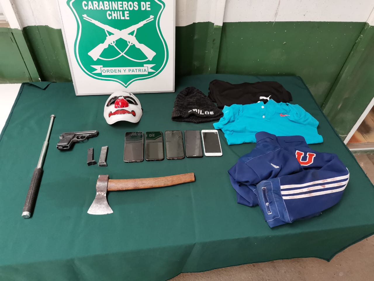 Detienen a banda por violento asalto a adulto mayor para robarle el celular en Contulmo