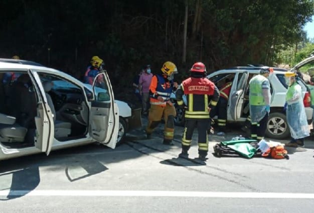 Ocho personas lesionadas deja colisión frontal en la ruta entre Concepción y Florida