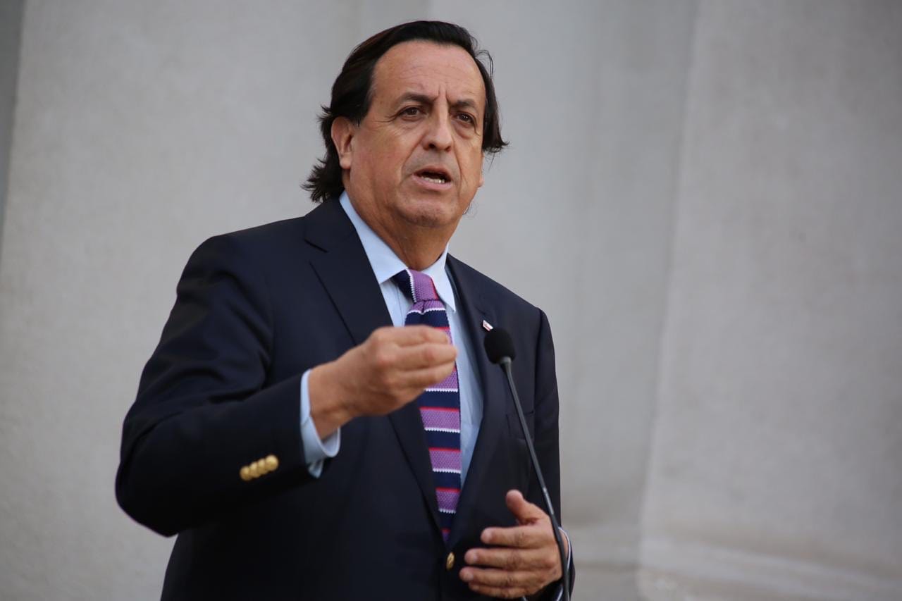 “Sabía que respaldar a Carabineros iba a tener un costo político”: Pérez a un mes de su renuncia