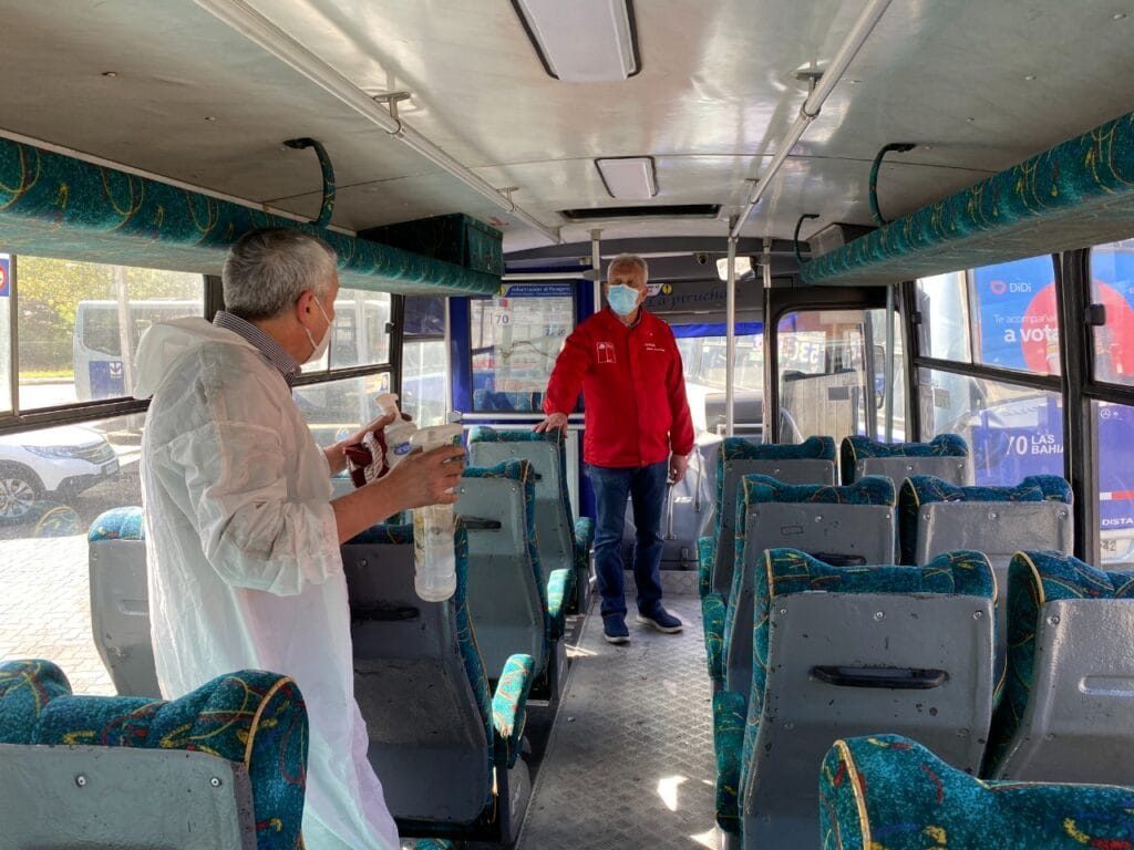 Transporte público cubrirá desplazamientos esenciales en Los Ángeles durante cuarentena