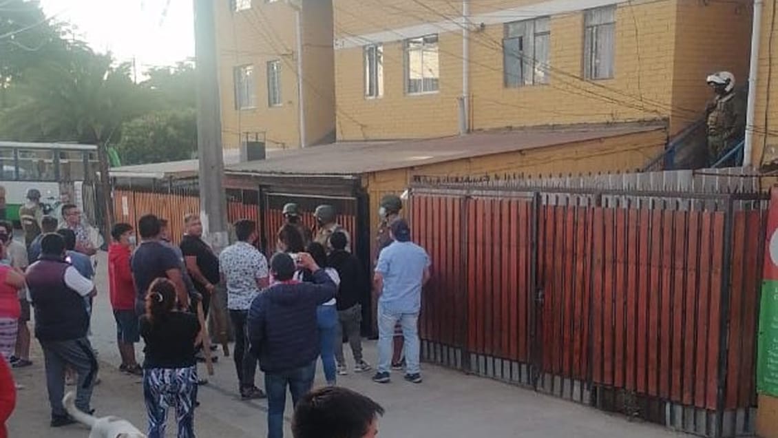 Investigan femicidio en Viña del Mar: Departamento donde ocurrió el crimen terminó incendiado