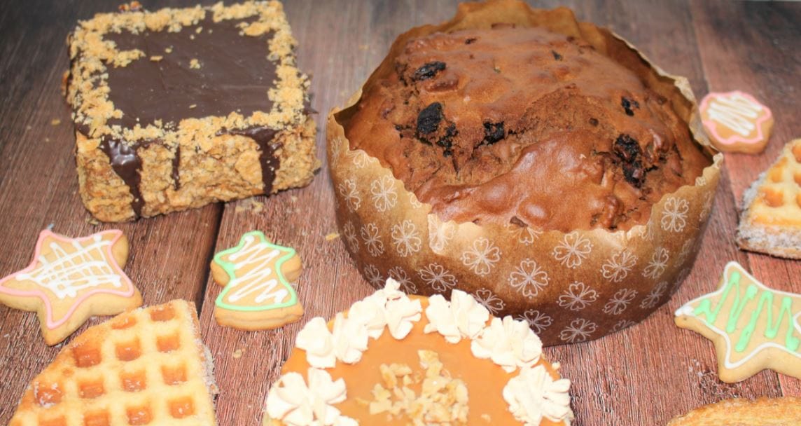 Tradicional pastelería de Biobío comparte su receta de galletas navideñas