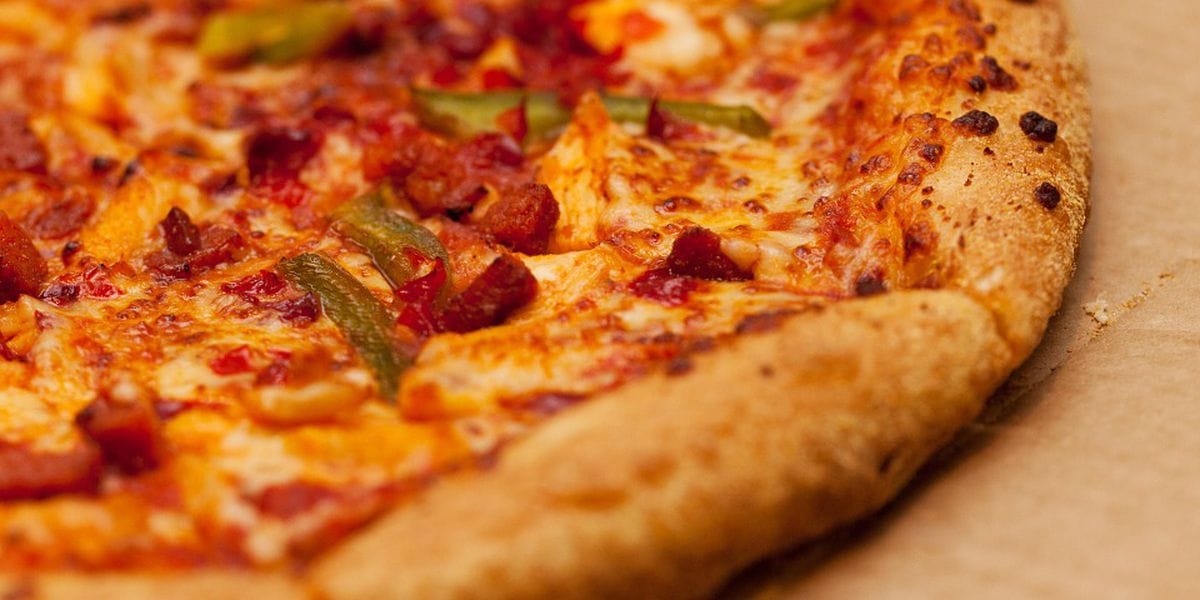 Con cuchillo asaltan a repartidor en Concepción: Le robaron dinero y hasta la pizza que llevaba