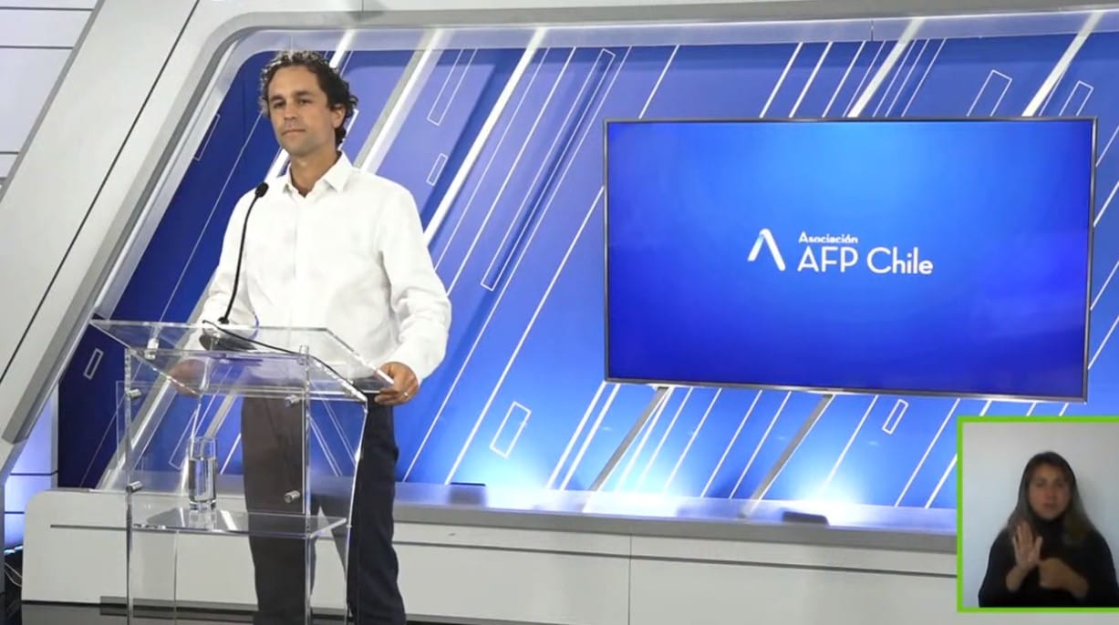 AFPs proponen aumentar cotizaciones al 20% tras retiros