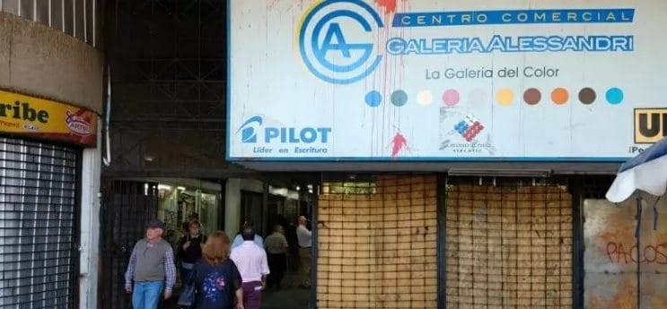 Bienes Nacionales dio por terminada la concesión de Food Court en Galería Alessandri