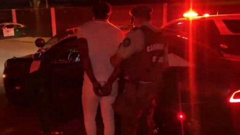 Masiva celebración de cumpleaños deja 35 detenidos