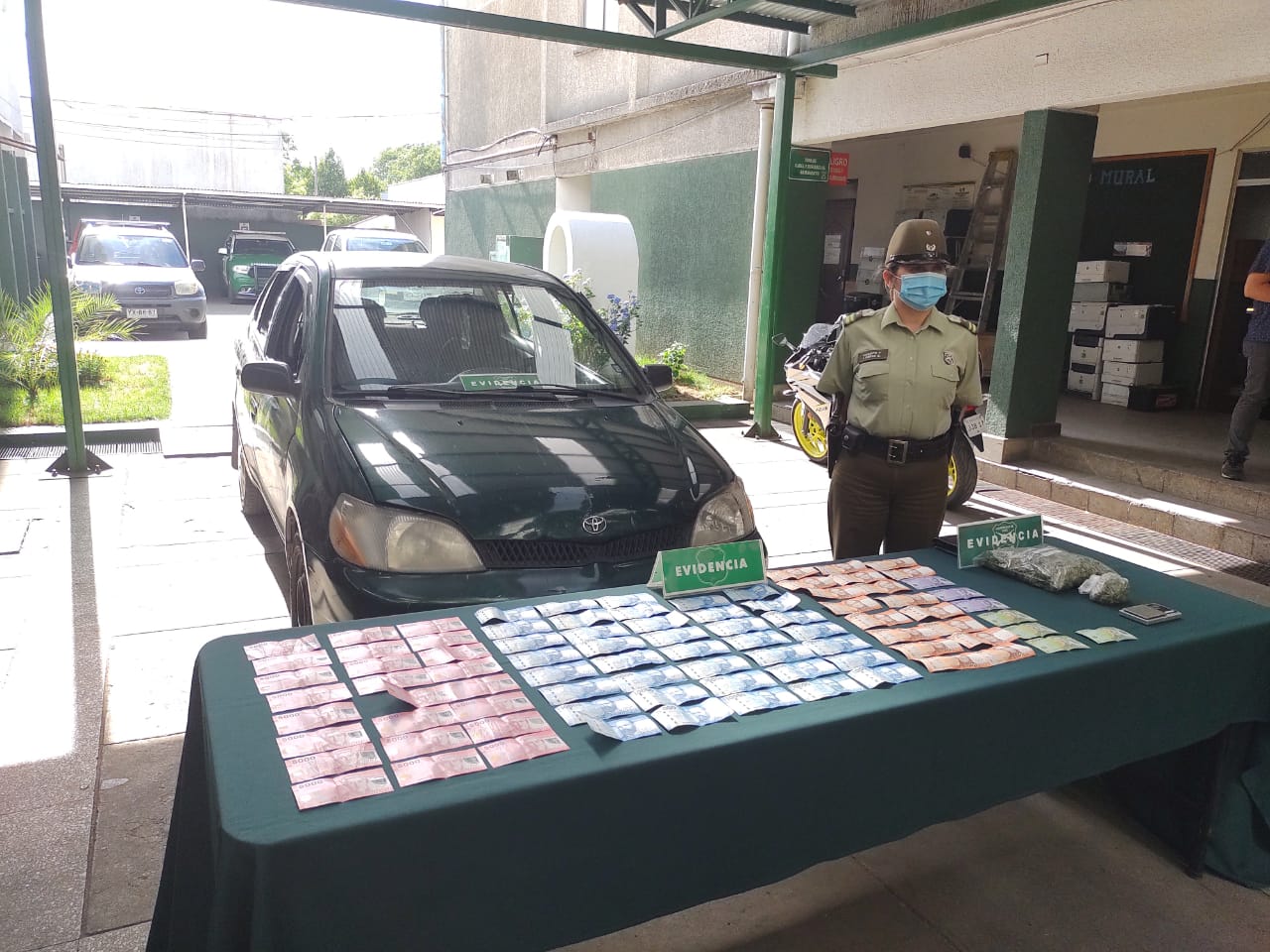 Control vehicular permitió descubrir a 4 sujetos que portaban droga en Biobío