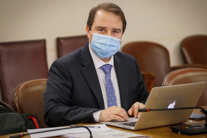 Diputado Frank Sauerbaum sufrió accidente automovilístico y terminó en el SAR de Penco
