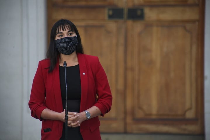 Ministra Siches confirmó dar positivo por Covid-19